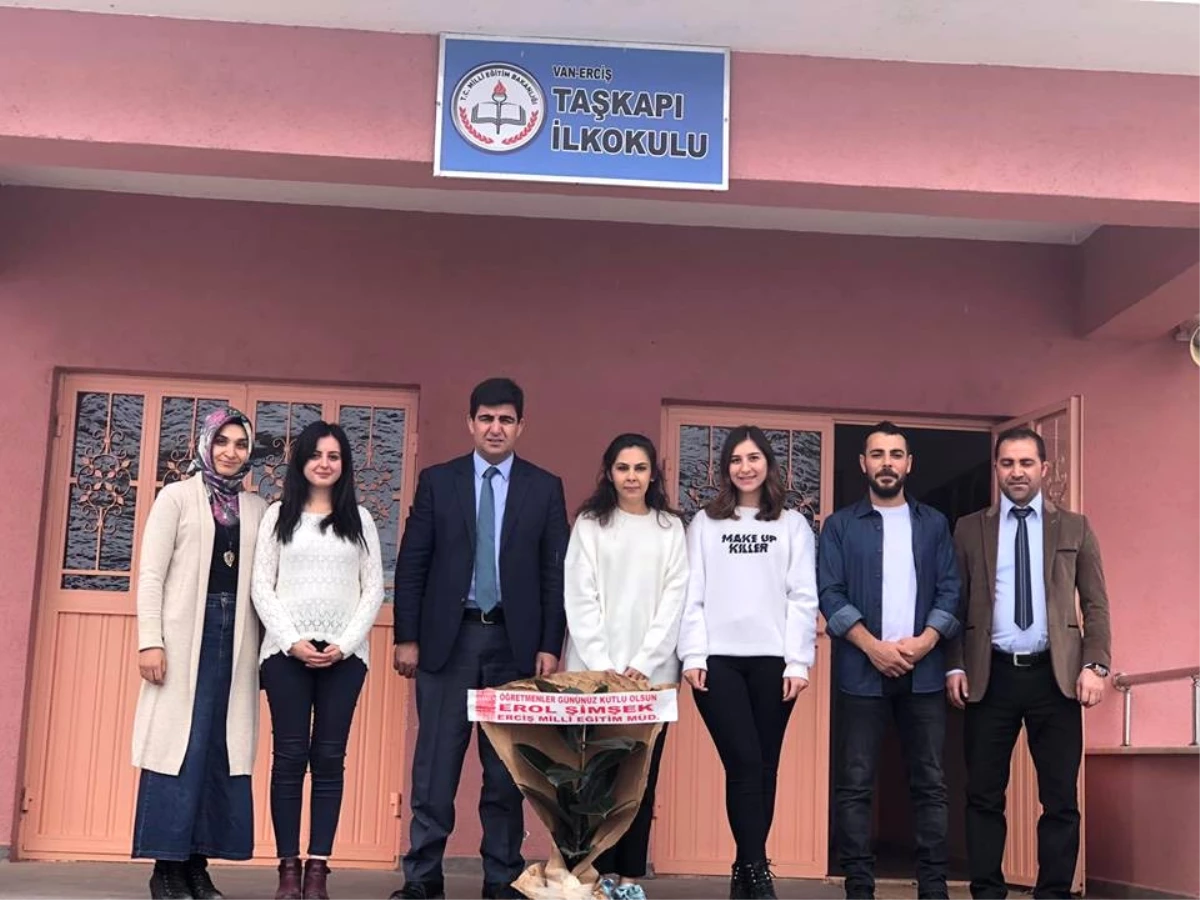 Erciş İlçe Milli Eğitim Müdürü Şimşek\'ten Köy Okullarına Ziyaret