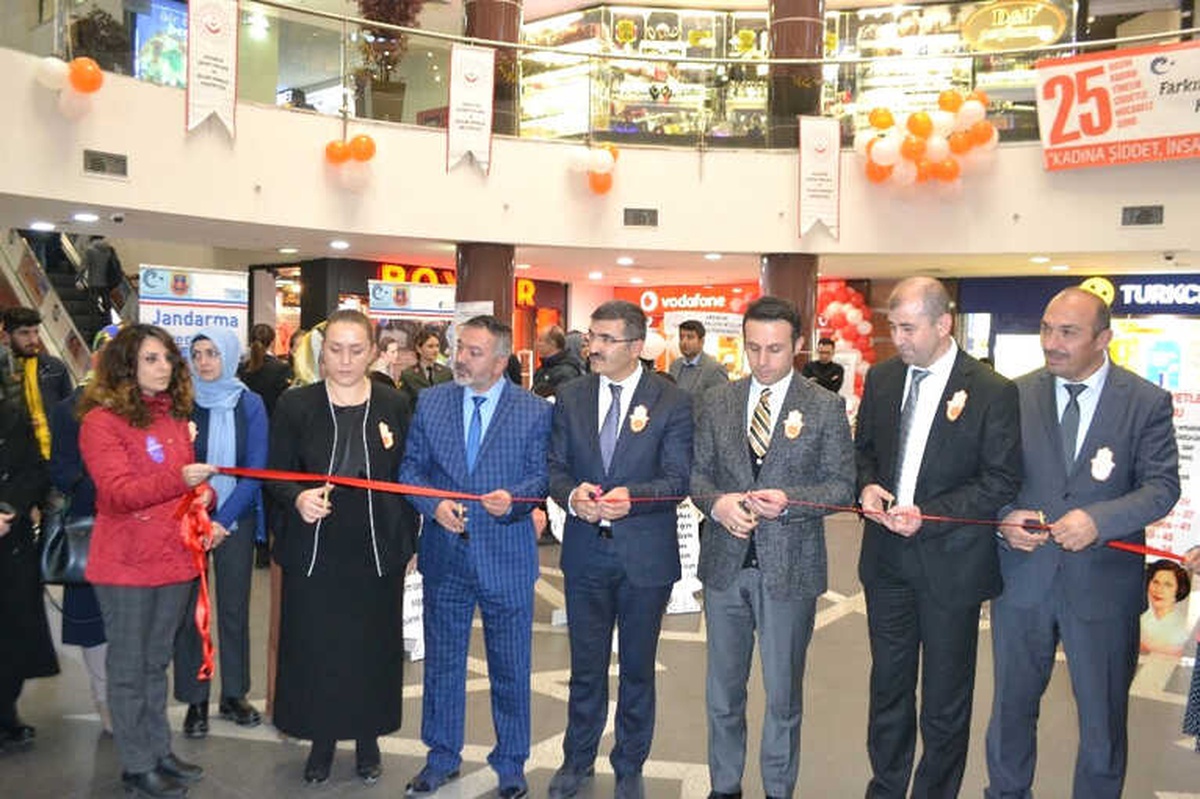 Erzurum\'da Kadına Yönelik Şiddete Karşı Uluslararası Mücadele Günü Etkinlikleri