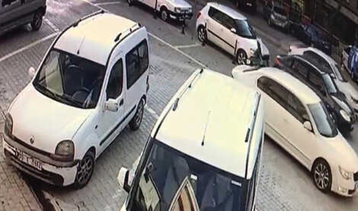 Geri Gelirken Otopark Görevlisine Çarptı