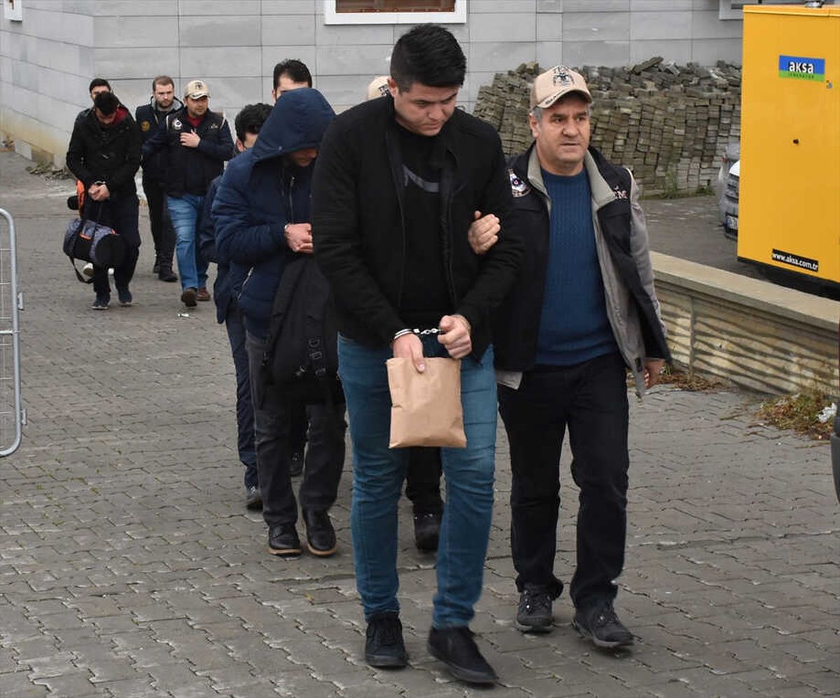 Güncelleme - Fetö\'ye Yönelik "Ankesörlü Telefon" Operasyonu