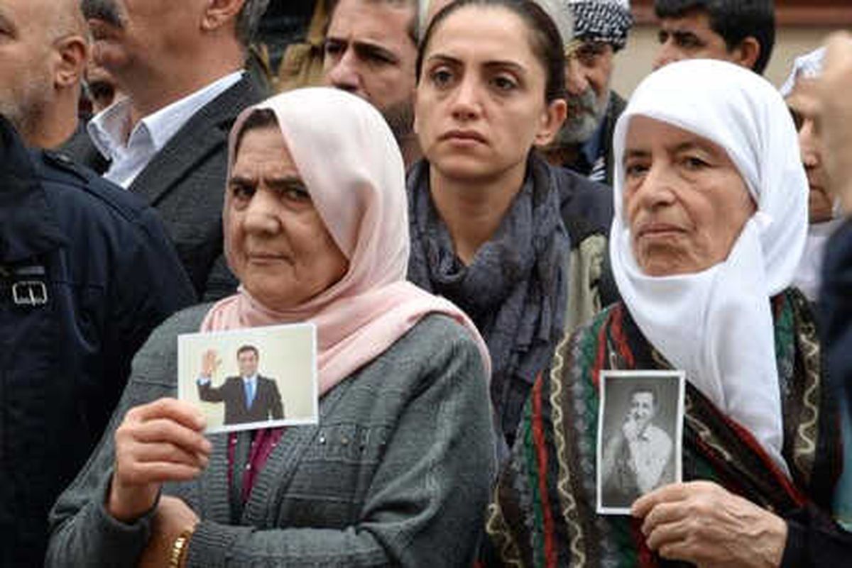 Hdp\'li Kaval: Demirtaş Serbest Bırakılsın