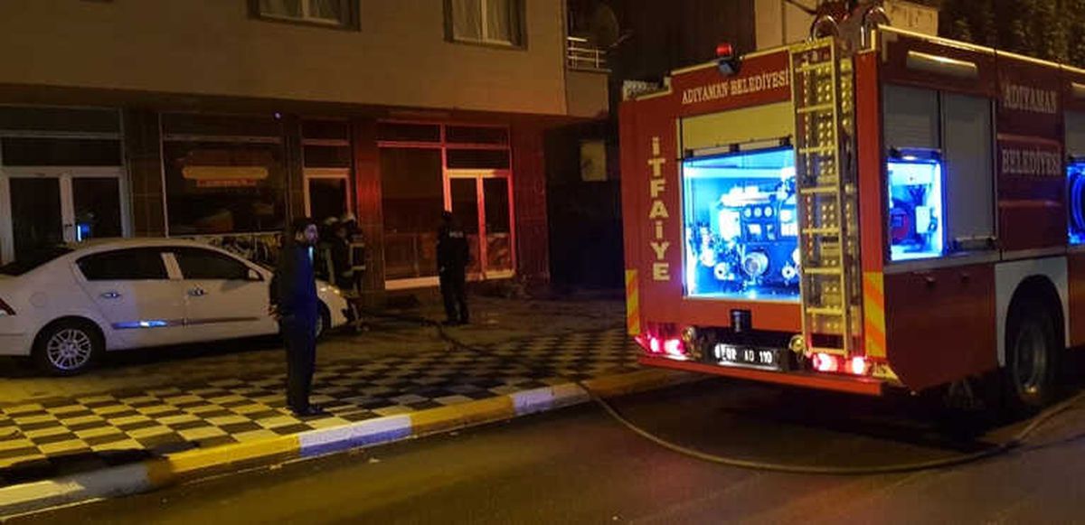 İş Yerinde Çıkan Yangın Paniğe Neden Oldu