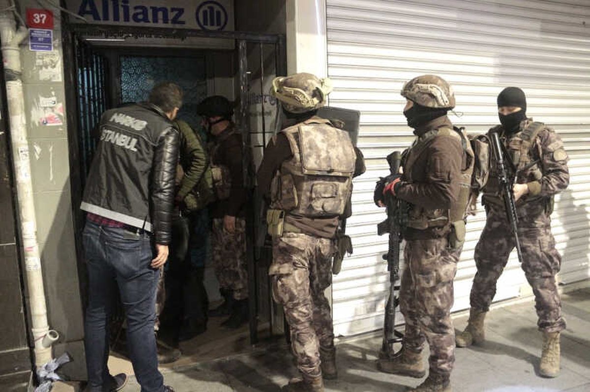 İstanbul\'da Uyuşturucu Operasyonu: Çok Sayıda Kişi Gözaltına Alındı