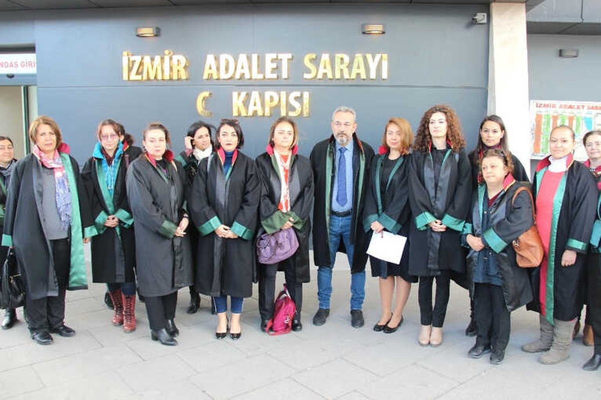 İzmir Barosundan Kadına Şiddet Açıklaması