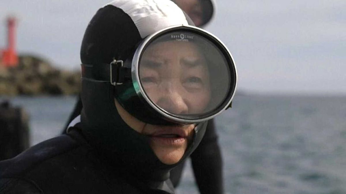 Japonya\'nın Balıkçı Dalgıç Nineleri
