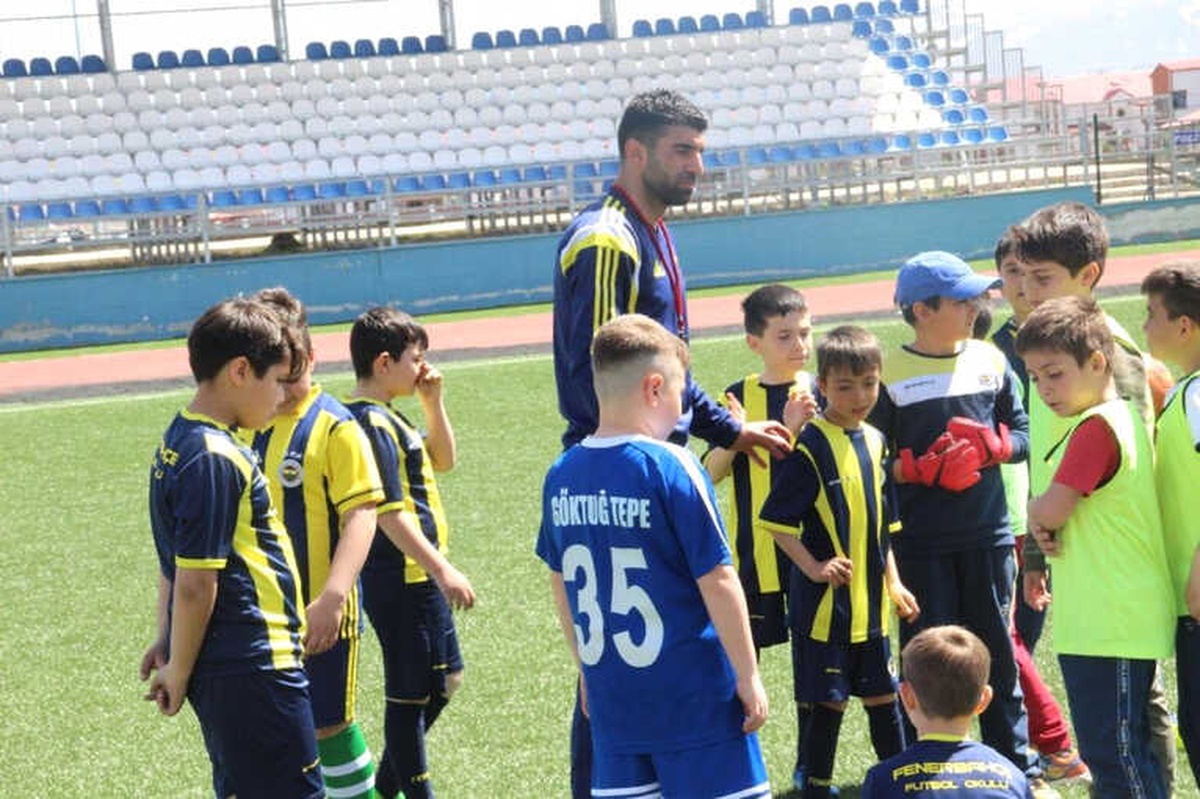 Kars\'ın Alt Yapısı Fenerbahçe Spor Okulu\'nda Yetişiyor