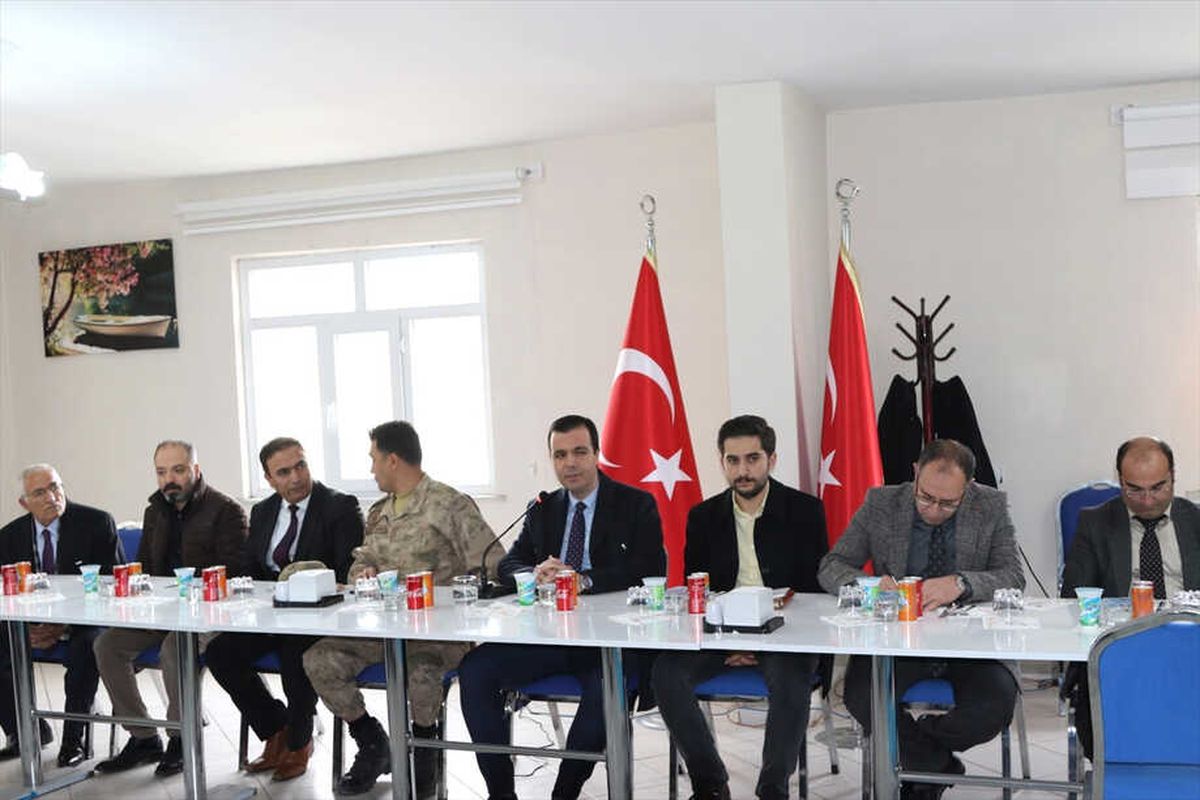 Kaymakam Vardar Muhtarlarla Buluştu