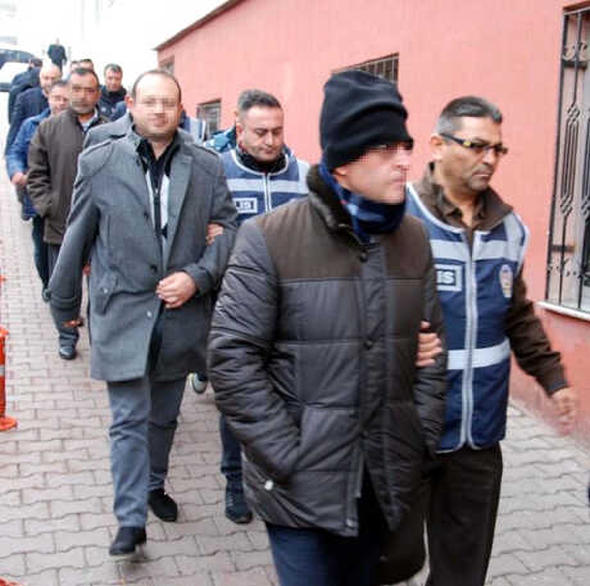 Kayseri\'deki Fetö Operasyonunda 11 Şüpheli Adliyede