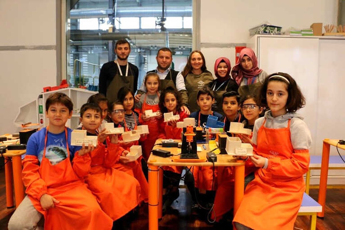 Kocaelili Çocuklar Öğretmenlerini Unutmadı