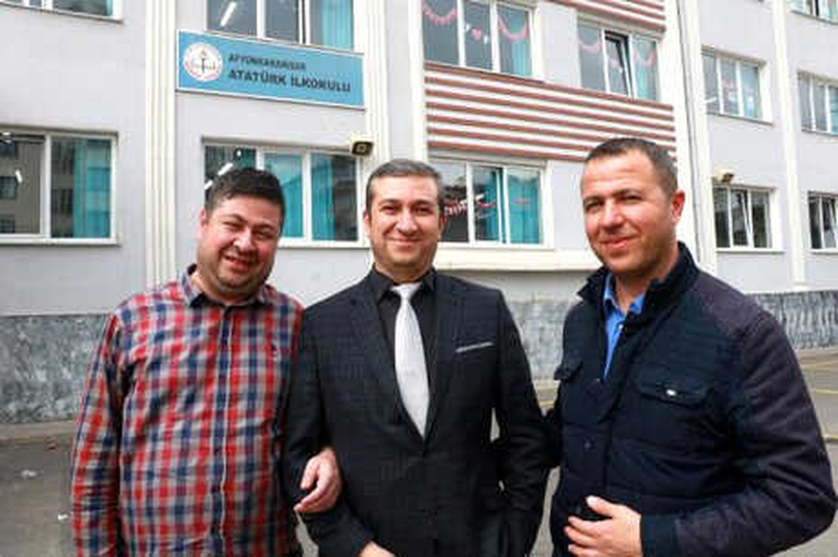 Öğretmen Üç Kardeş Aynı Okulda Görev Yapıyor