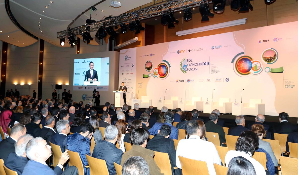 Pakdemirli\'den Ege Ekonomik Forum\'da Çiftçilere Müjdeli Haber