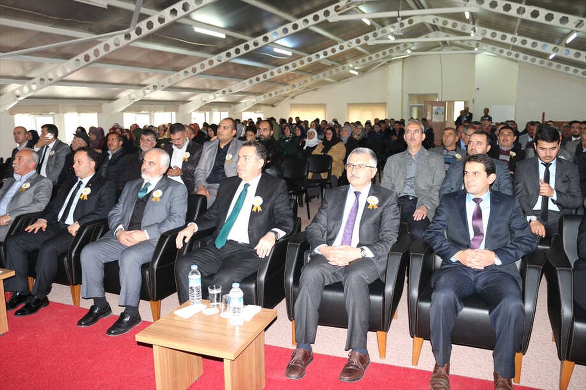 Peygamberimiz ve Gençlik" Semineri Düzenlendi