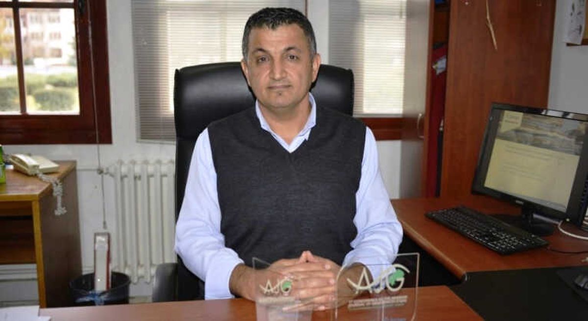 Prof. Dr. Ergüler\'e 3 Ödül Birden
