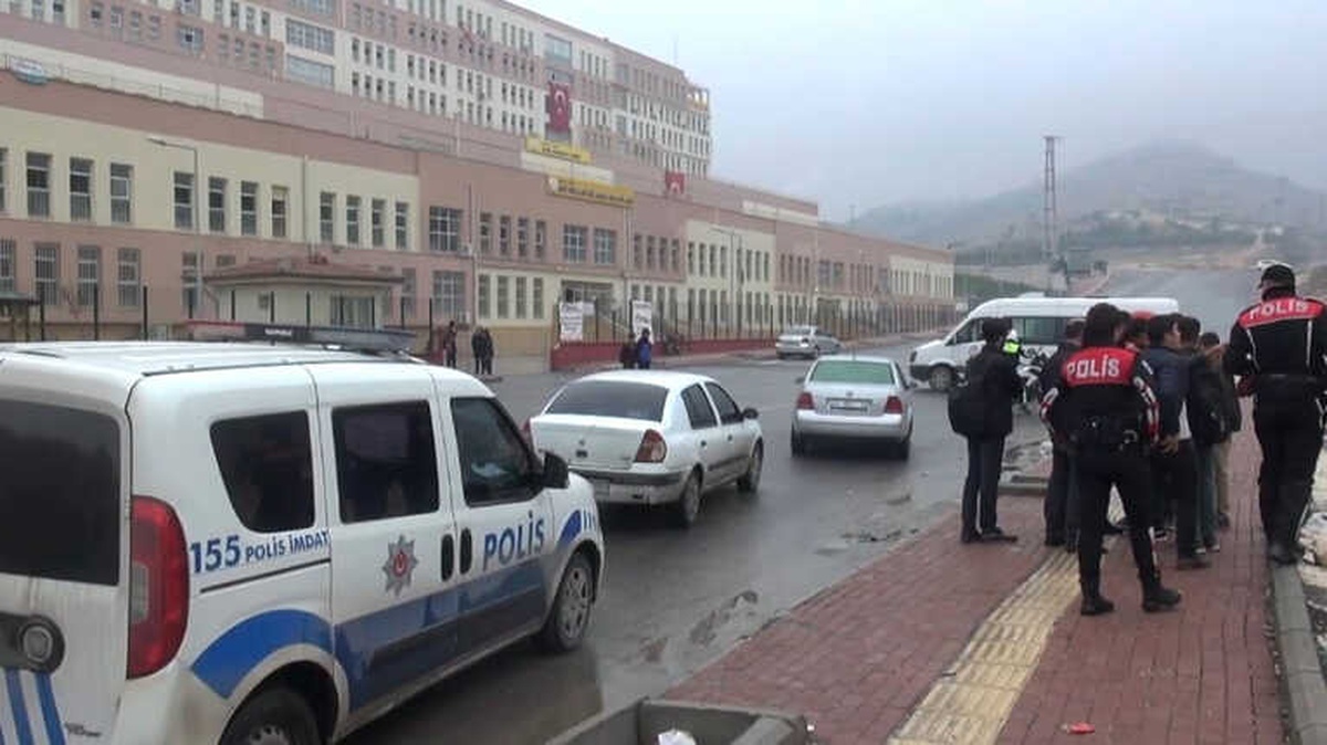 Şanlıurfa Polisinden Öğretmenlere En Güvenli Hediye