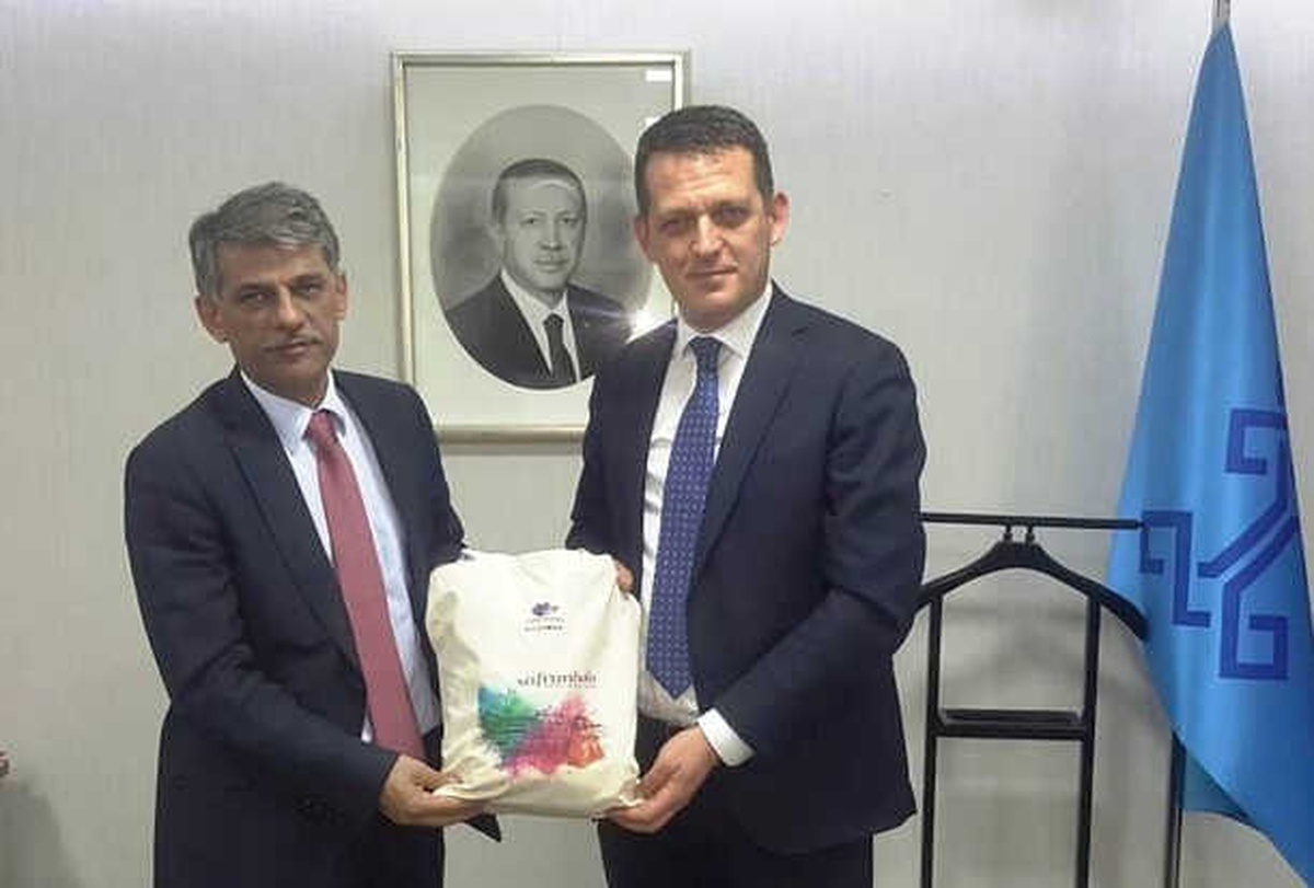 Ürkmezer, Kültür ve Turizm Bakan Yardımcısı Nadir Alpaslan\'ı Ziyaret Etti