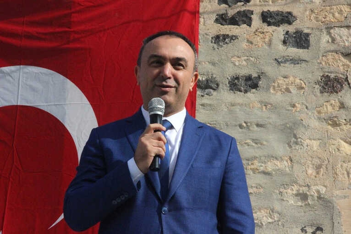 Vali Recep Soytürk\'ün 24 Kasım Öğretmenler Günü Mesajı