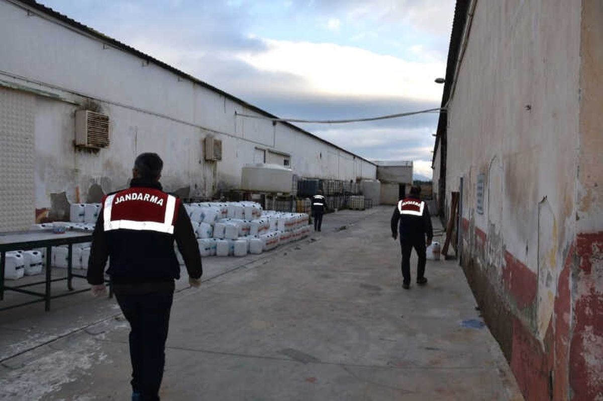 200 Milyon Lira Değerinde, 76 Ton Sahte Gübre Ele Geçirildi