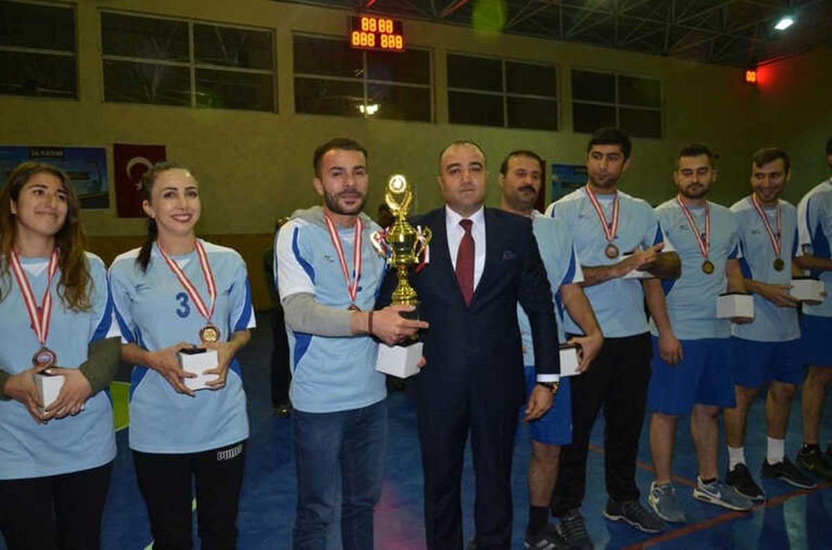 Ağrı\'da Öğretmenler Arası Voleybol Turnuvası Sona Erdi