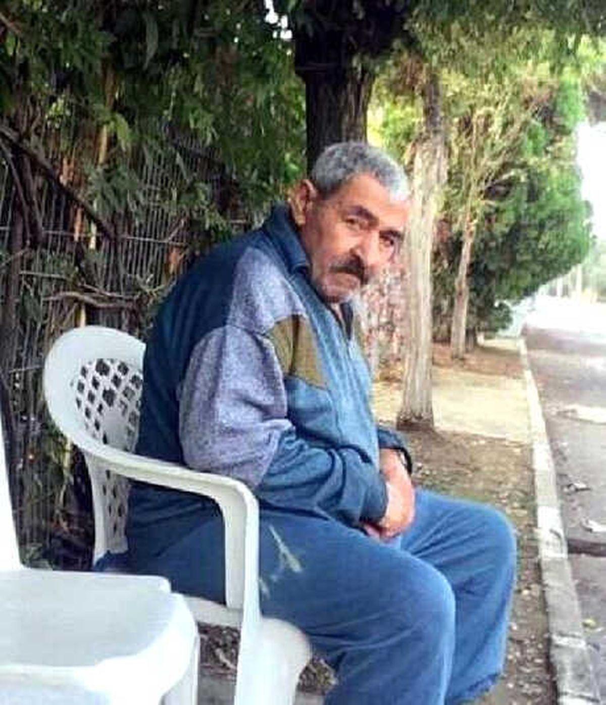 Çatıdan Merdivenle İnmeye Çalışırken Düşüp Öldü