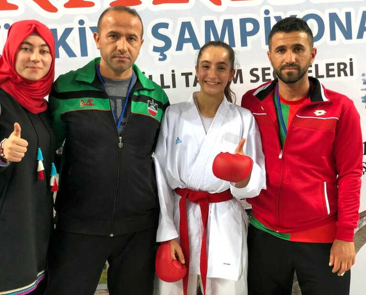 Diyarbakırlı Milli Karateciler Macaristan\'da Madalya Peşinde