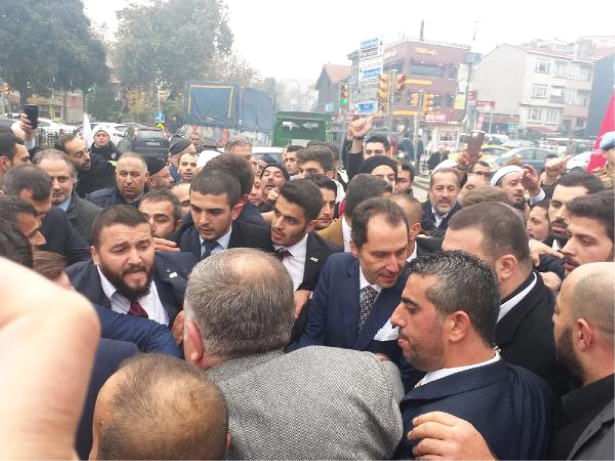 Fatih Erbakan "Yeniden Refah Partisi"Nin İlk Mitingini Düzenledi