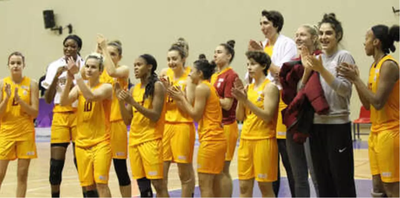 Galatasaray-Gündoğdu Adana Basketbol: 95-66