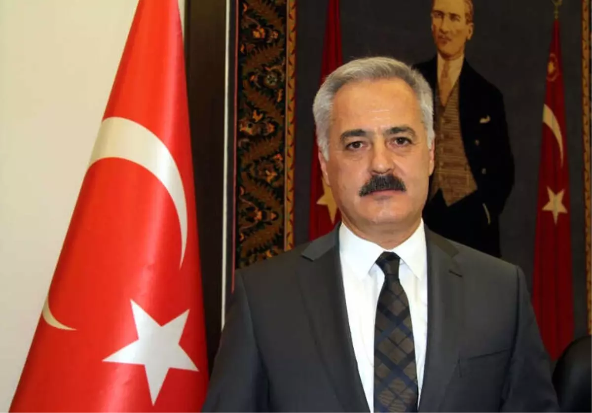 Isparta\'da 24 Kasım Öğretmenler Günü Mesajları