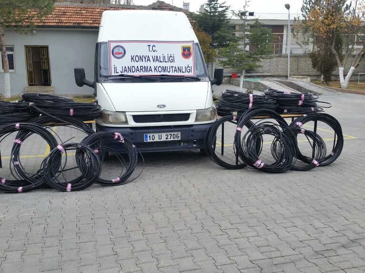Jandarmadan Kablo Hırsızlarına Suçüstü