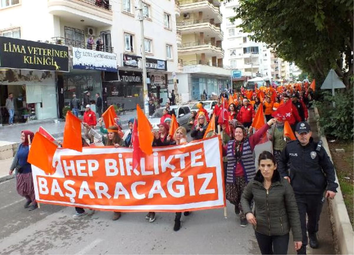 Kadınlardan Şiddete Karşı Renkli Yürüyüş