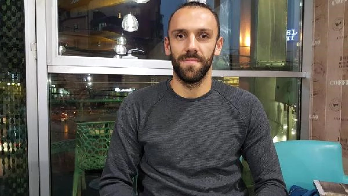 Kosovalı Golcü Vedat Muriç: "4 Büyük Takımın Birinde Oynamak İsterdim"