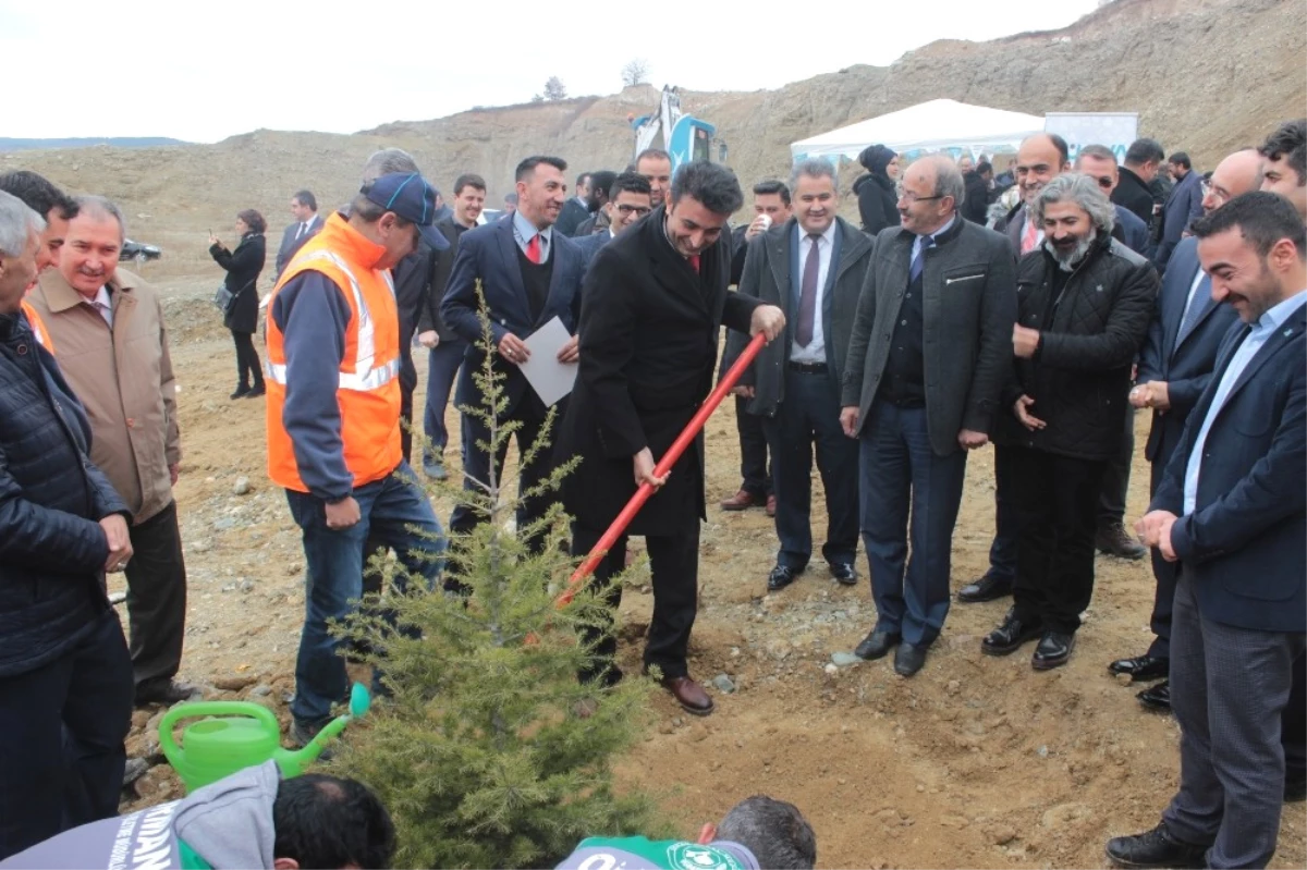 Öğretmenler Adına Bin 300 Fidan Dikildi