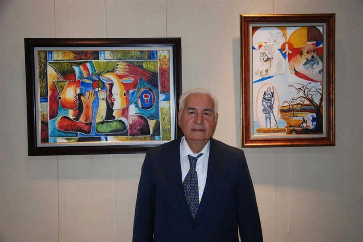 Prof. Dr. Akdeniz: "Sanatçı, Sanatıyla Topluma Işık Verebilmelidir"