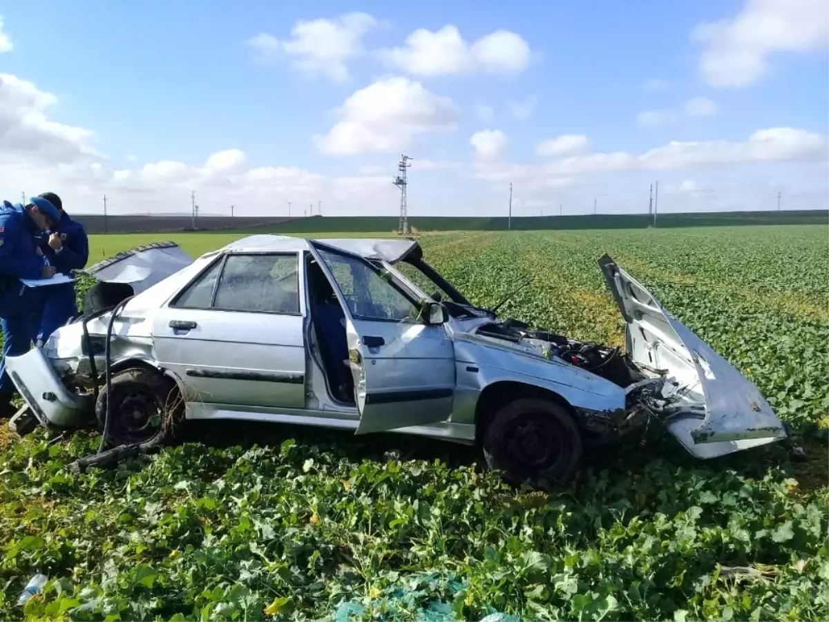 Takla Atan Otomobilin Sürücüsü Yaralandı