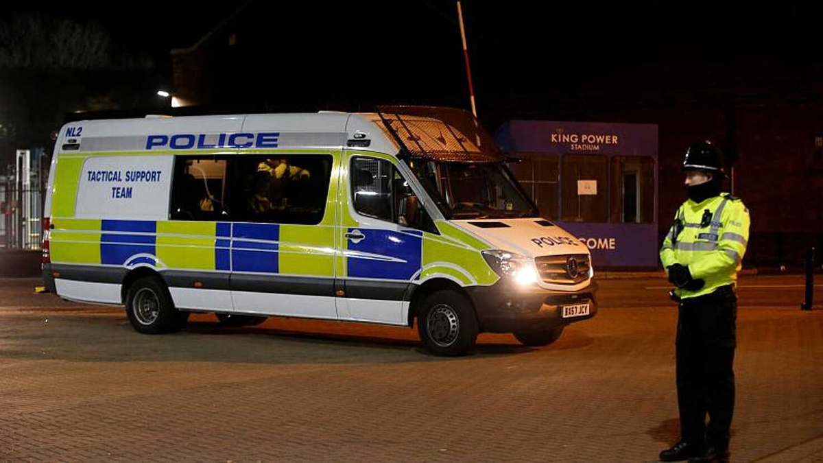 Video | Londra Sokaklarında Hırsız Polis Kovalamacası