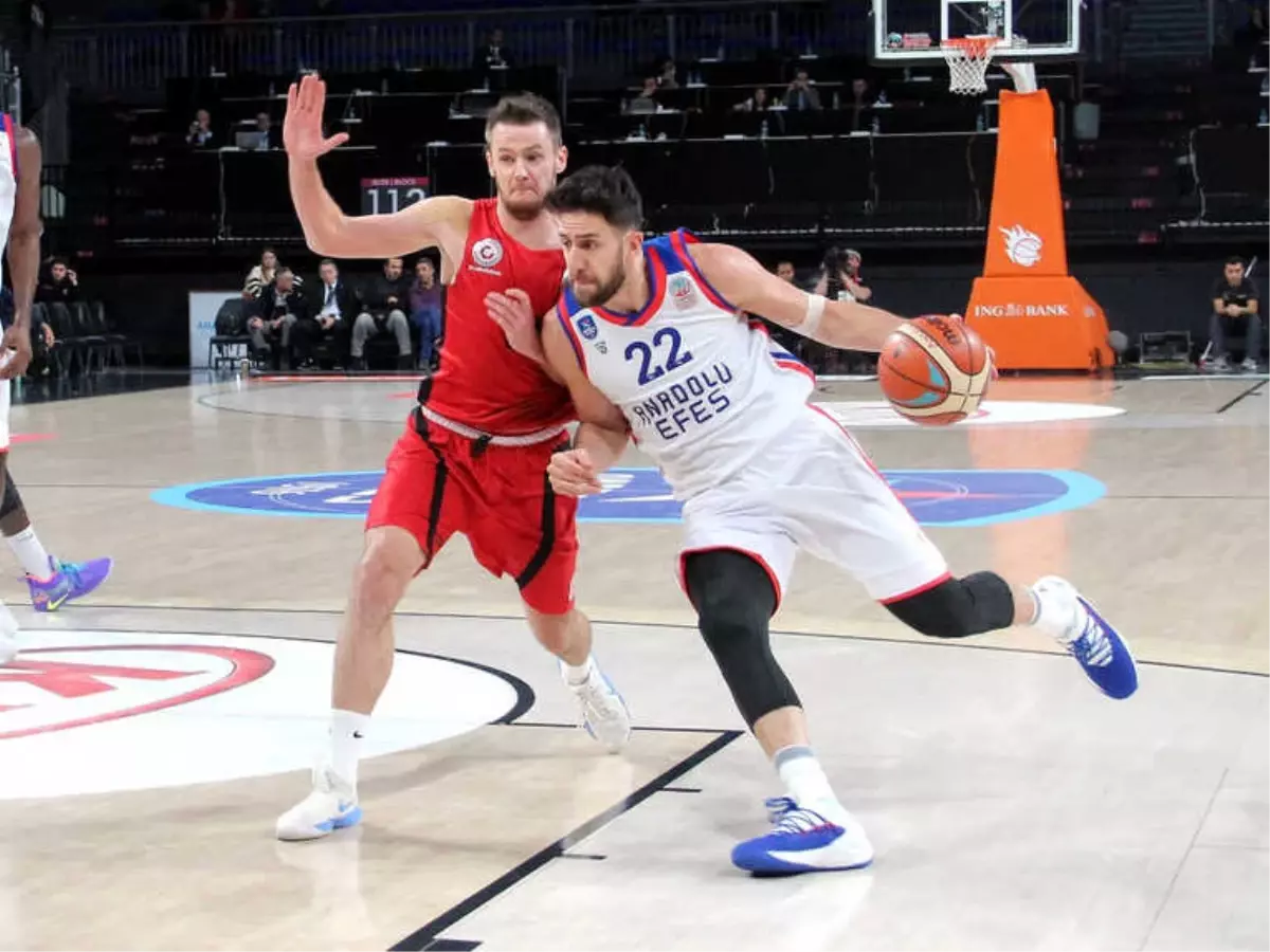 Anadolu Efes: 88 - Gaziantep Basketbol: 81