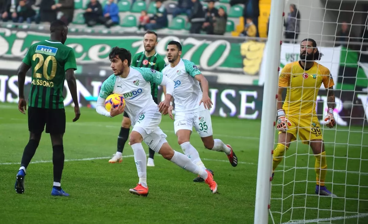 Bursaspor\'dan Muhteşem Geri Dönüş: 4-2