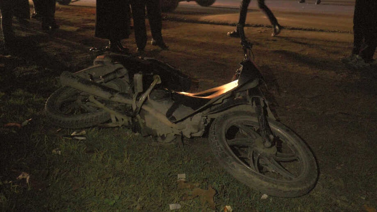 Düzce\'de Motosiklet Yayalara Çarptı: 1 Ölü, 3 Yaralı