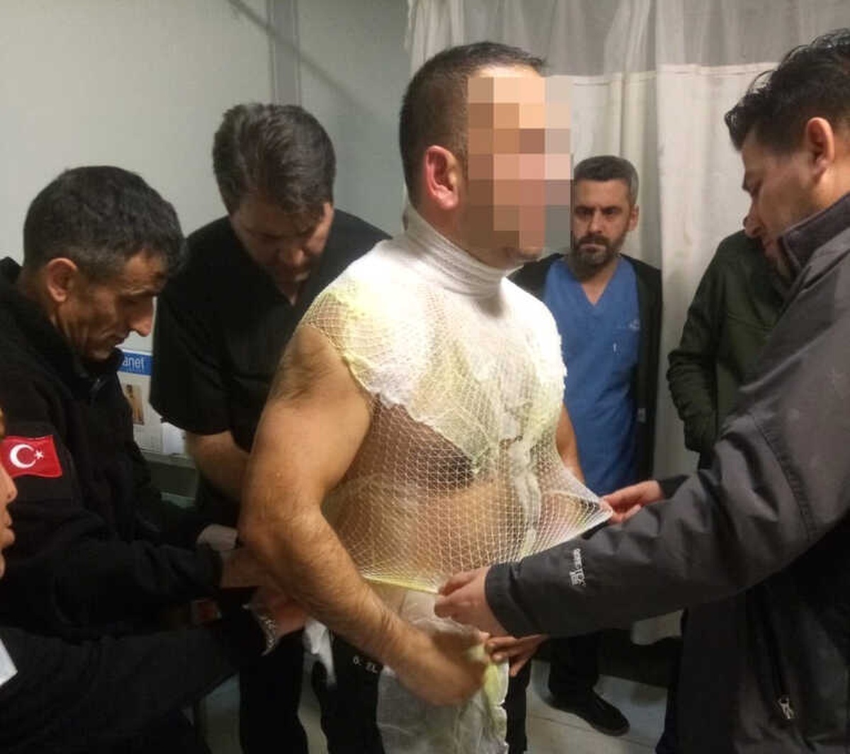 Düzce\'deki Kaza Sonrası Hastane Karıştı, Güvenlik Görevlisi Yaralandı