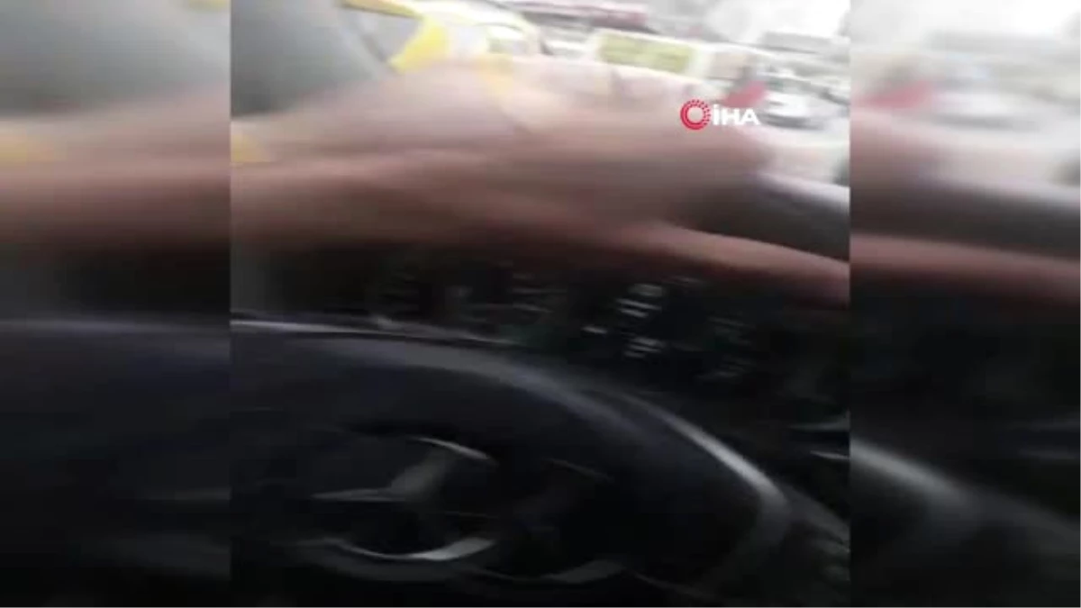 İstanbul\'da Taksicilerin Uber Sürücülerine Tacizi Kamerada