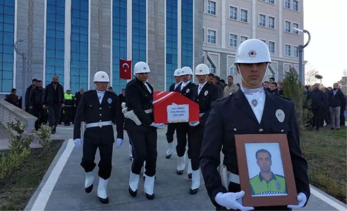 Kendini Vuran Polis İçin Tören Düzenlendi