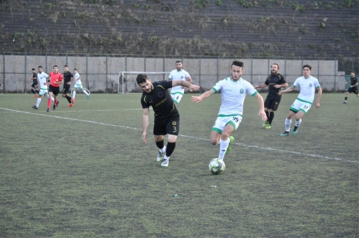 Lider Gelikspor, Muslu Belediyespor\'a 2-1 Mağlup Oldu