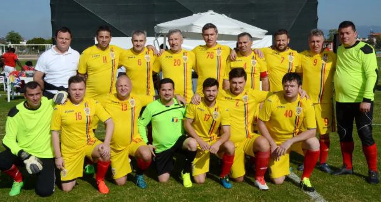 Parlamentolar Arası Futbol Turnuvası Şampiyonu Romanya