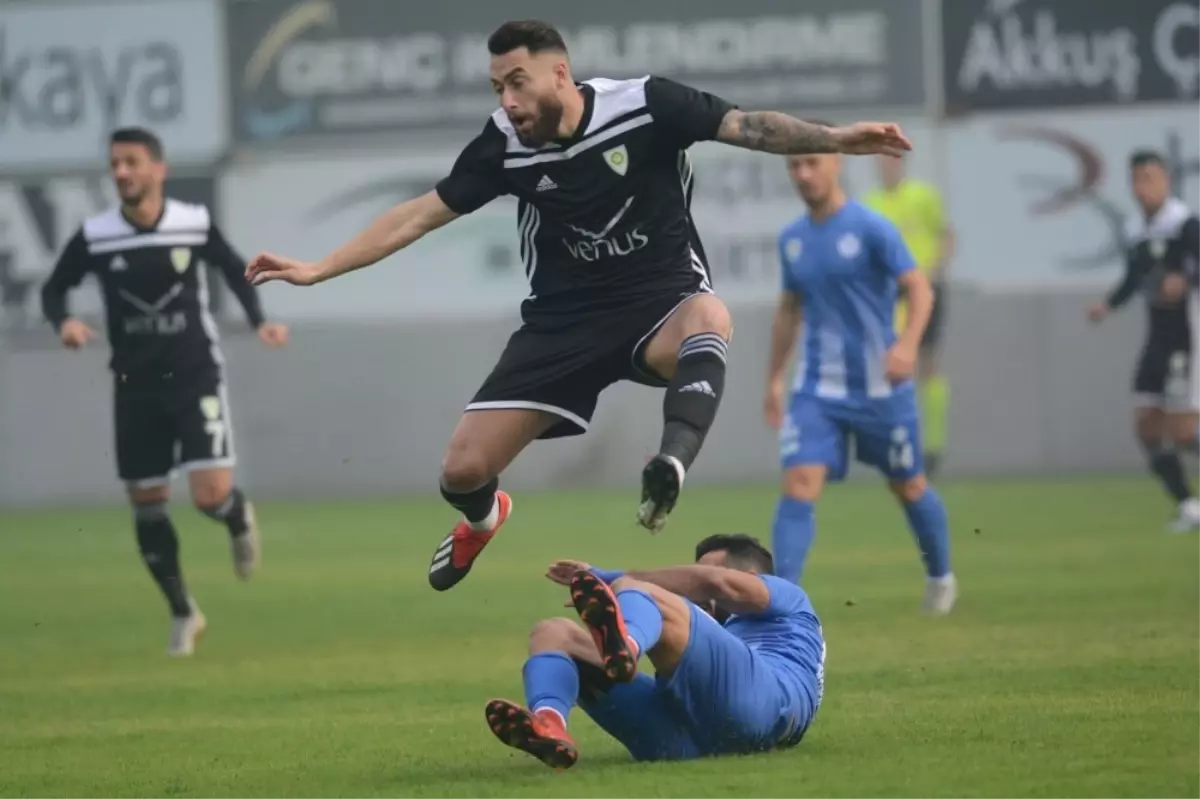 Tff 2. Lig Kırmızı Grup: Manisa Bbsk: 0- Tuzlaspor: 0