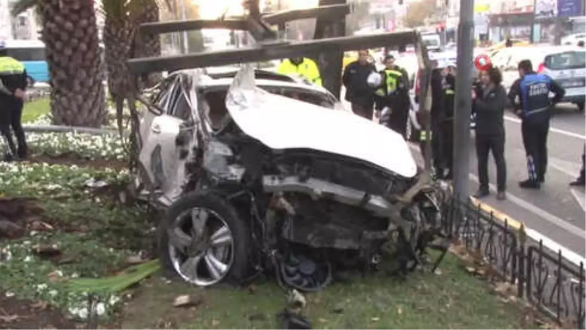 Vatan Caddesi\'ne Hız Yapan Sürücü Aracıyla Metrelerce Takla Attı