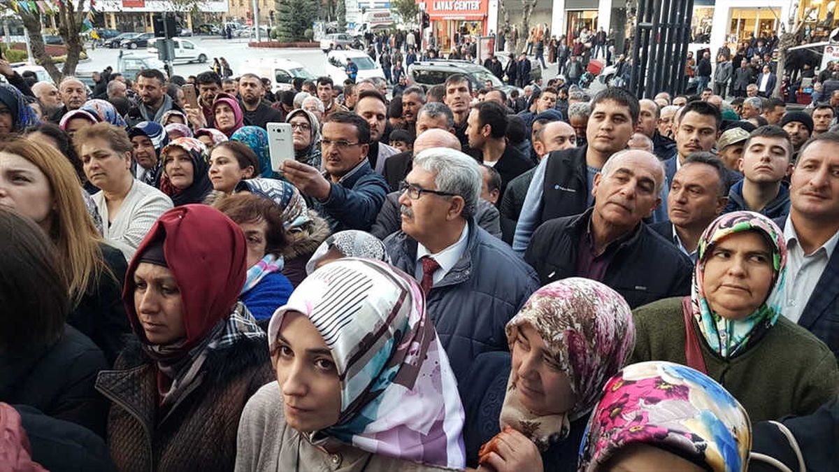AK Parti Niğde Belediye Başkan Adayına Coşkulu Karşılama