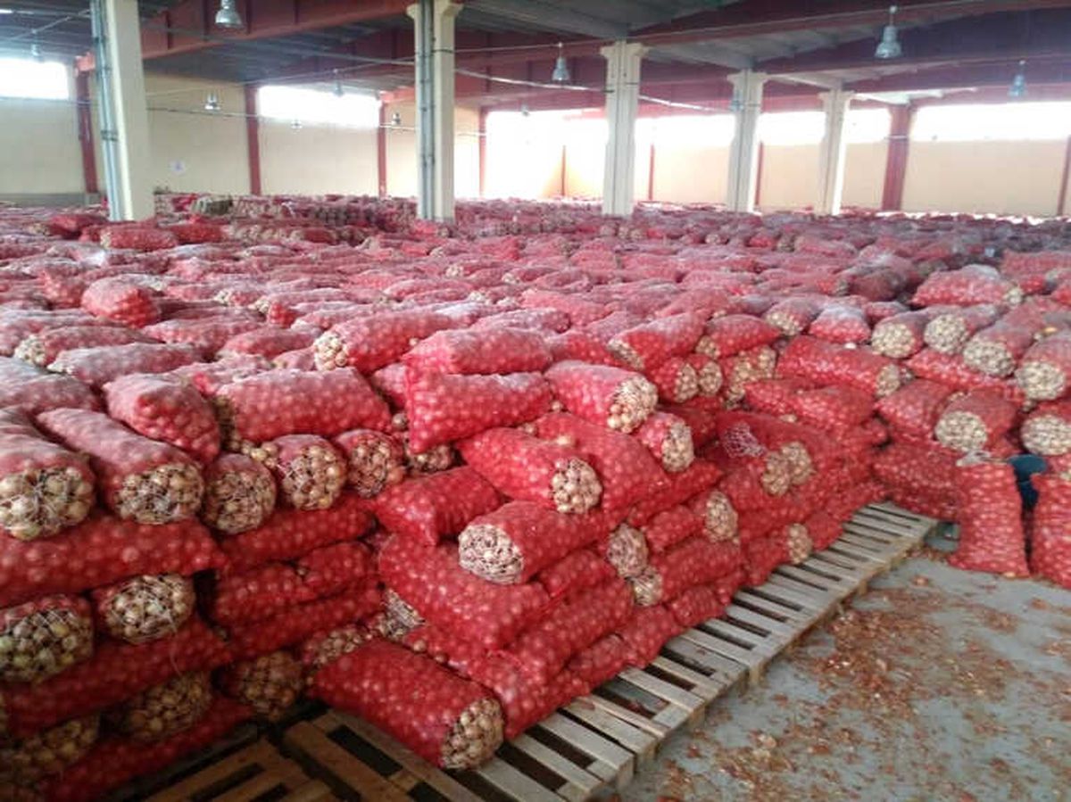 Ankara\'da Stok Soğan Deposuna Baskın