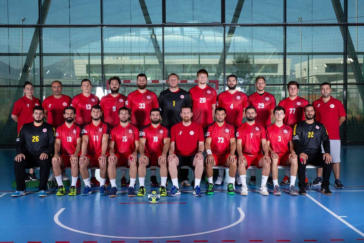 Antalyaspor, Hentbolda Namağlup Lideri Yenmek İstiyor