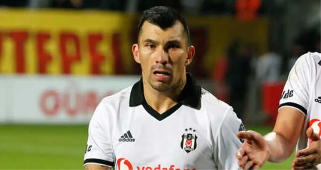 Beşiktaş, Medel\'i Sarpsborg Maçına Yetiştirmeye Çalışıyor