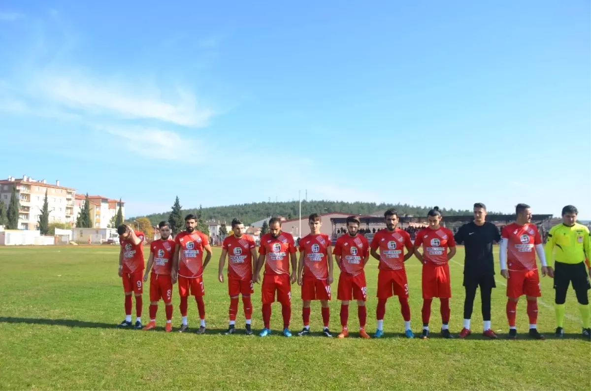 Bilecikspor Kendi Sahada 3 Puanı 3 Golle Aldı