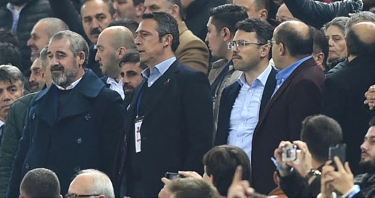 Fenerbahçe Yönetimi, Trabzonspor Yenilgisi Sonrası Toplantı Yaptı